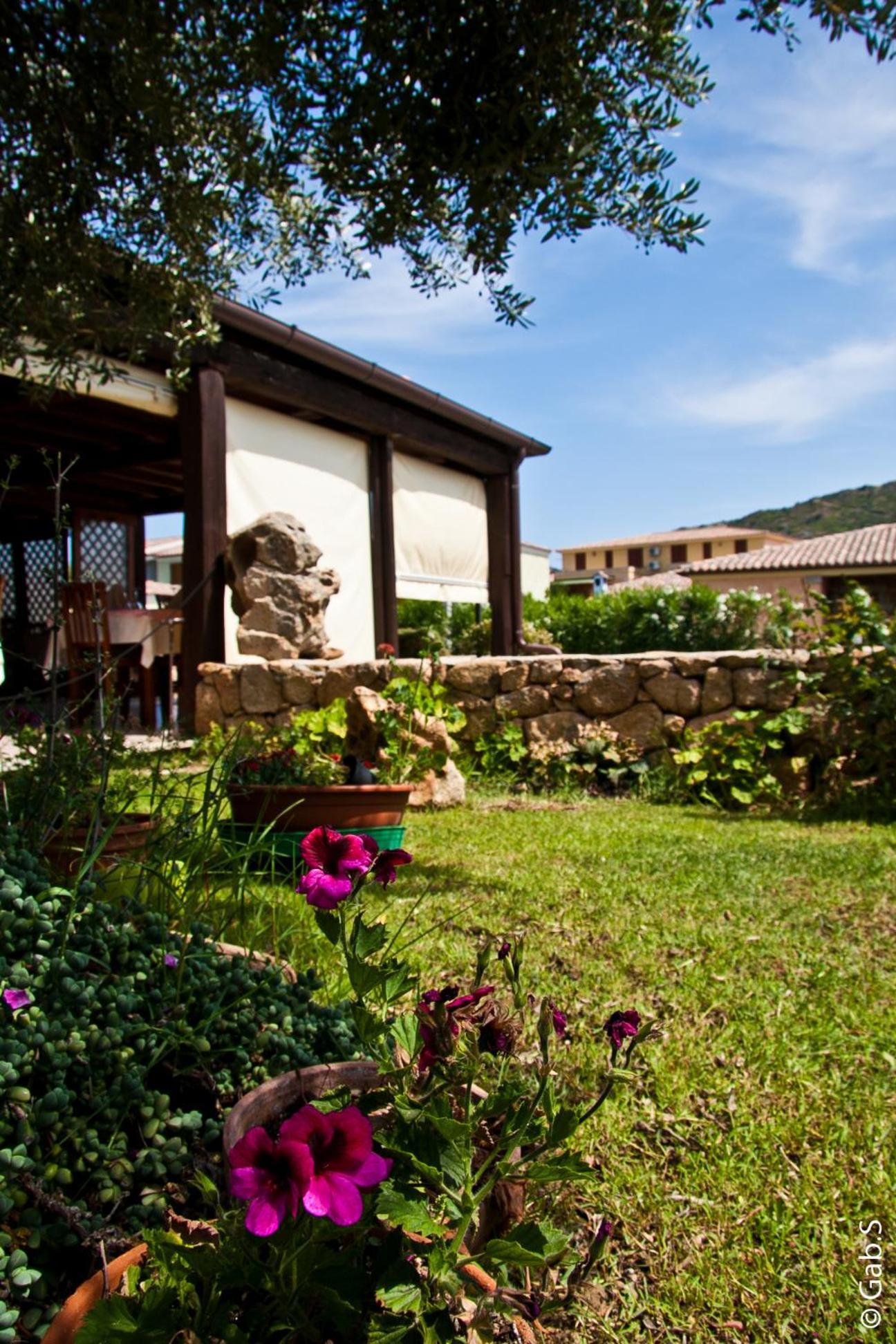 Hotel Alador Tanaunella Dış mekan fotoğraf